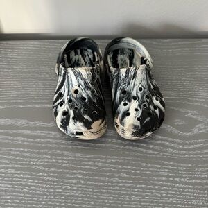 Kids crocs tie dye